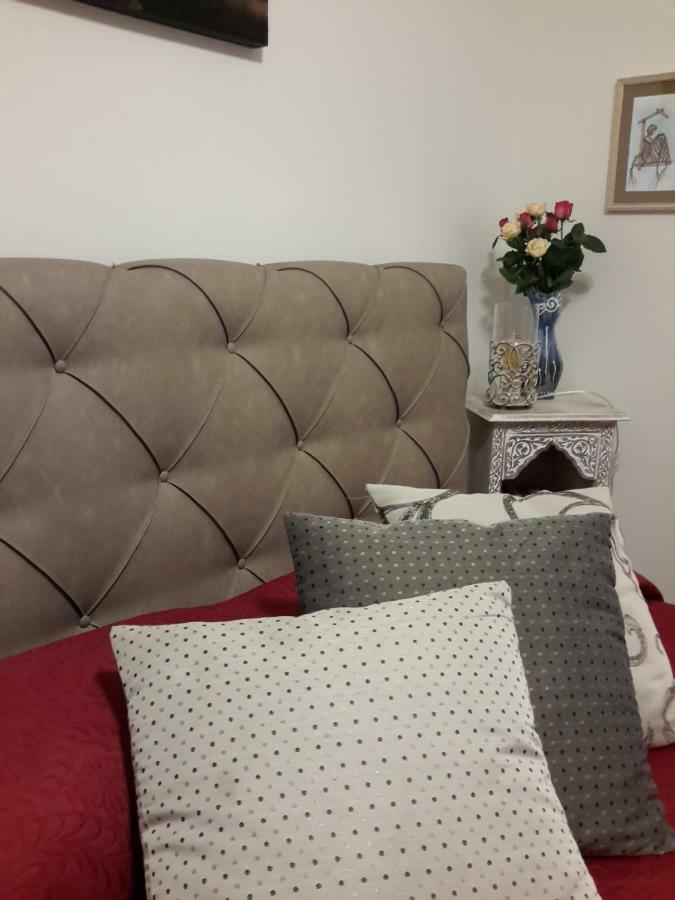 Le Stanze Di Penelope Bed & Breakfast Salerno Exterior photo